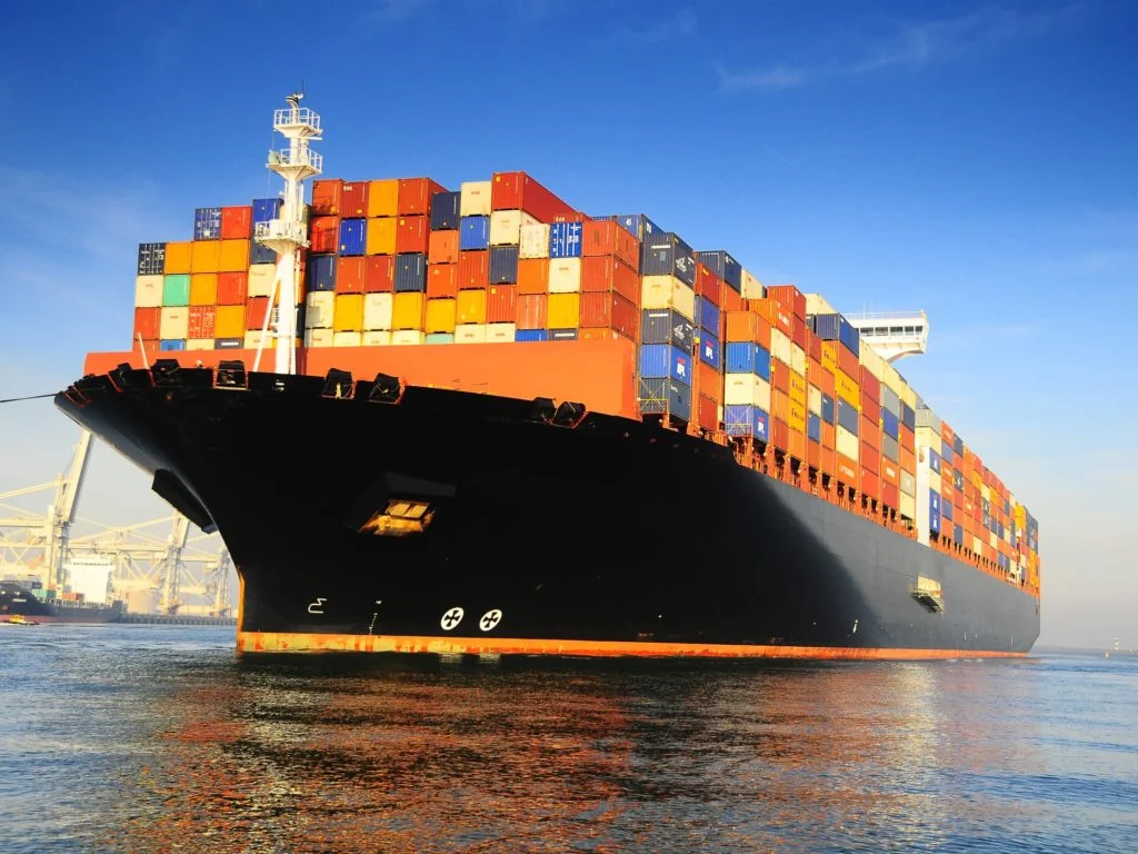 Containerized vessel support